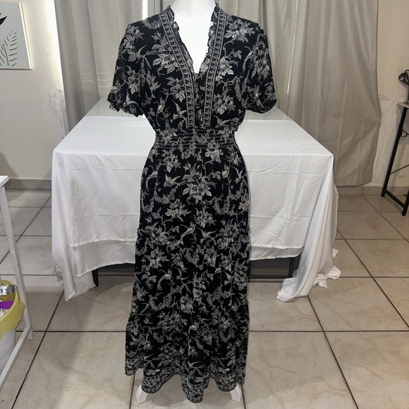 Max Studio Flutter Sleeve Floral Tiered Maxi Dress Black & White Long S-SMALL - Picture 13 of 13